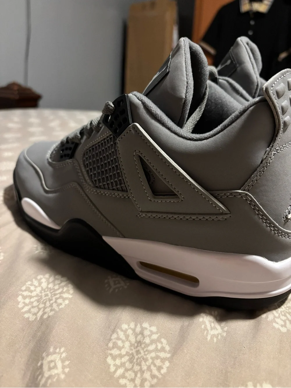 Air Jordan 4 Cool Grey